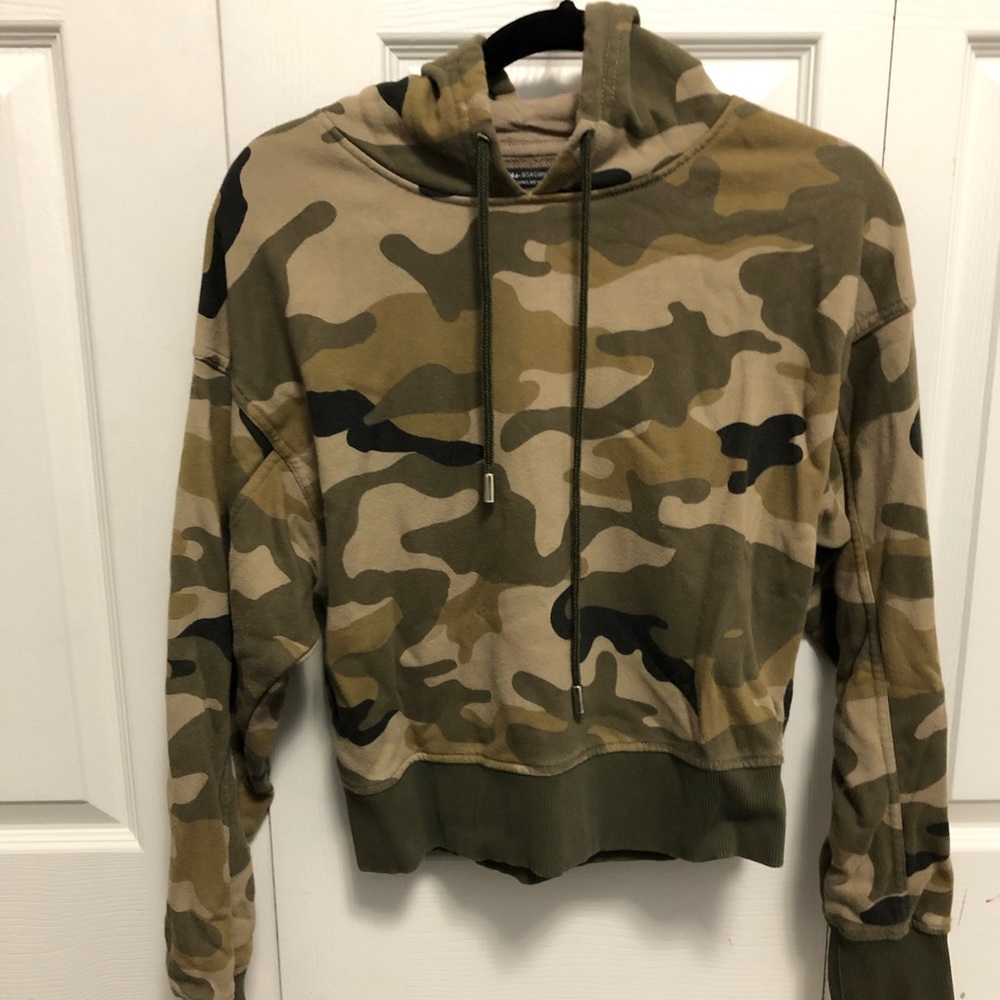 Bershka Cropped Sweatshirt